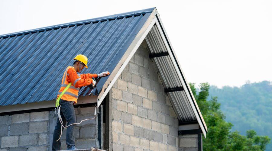 Expert top industrial roofings services in Ackley, IA